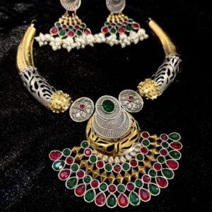 Hasli Necklace Set (Dual Tone)