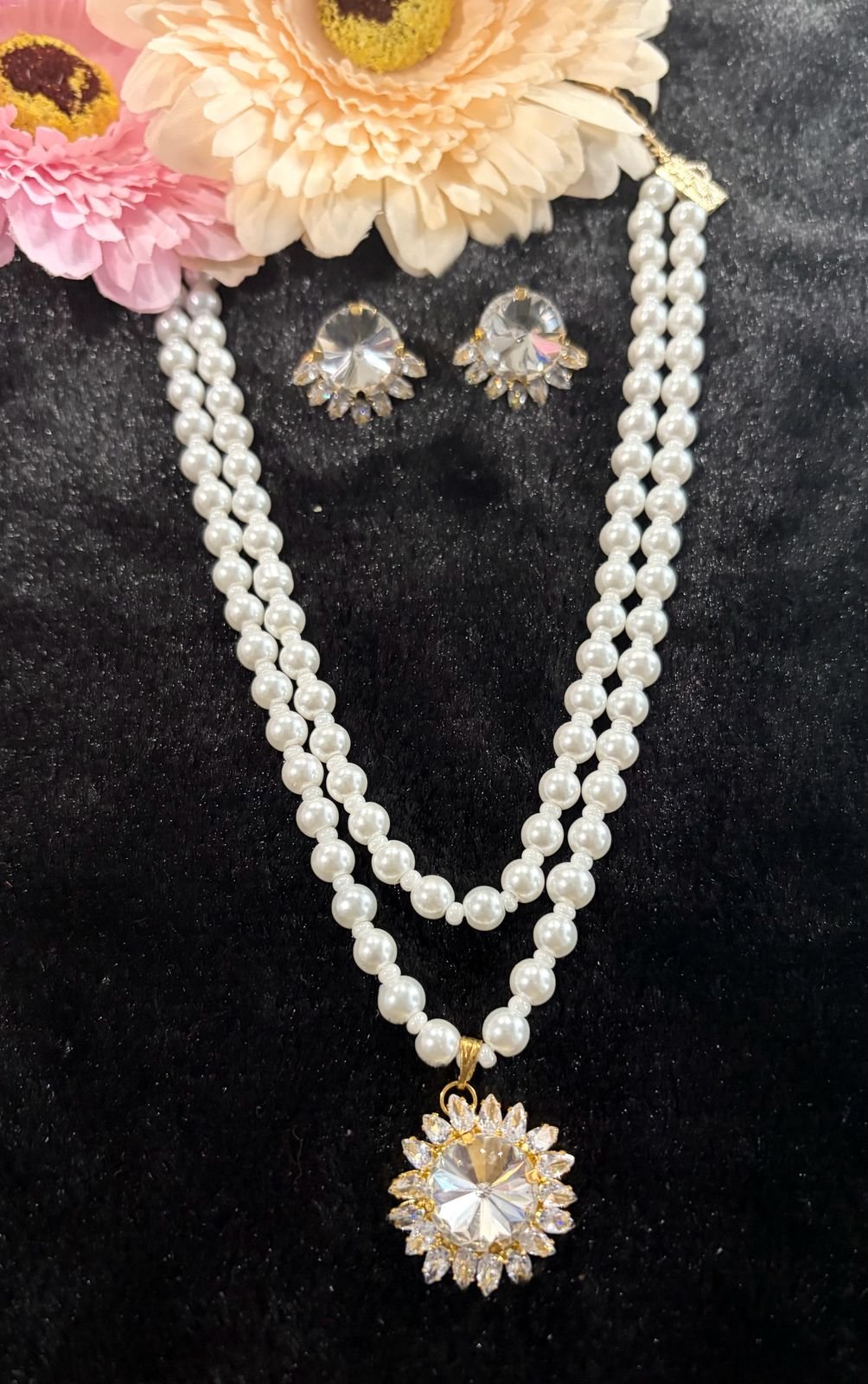 pearl-pendent-set